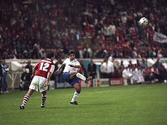 Nayim's famous goal from t...